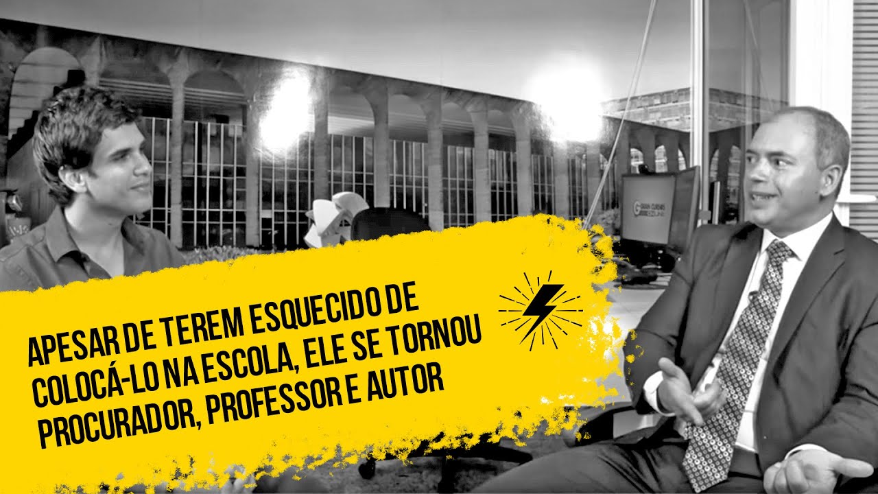 Apesar de terem esquecido de colocá-lo na escola, ele se tornou procurador, professor e autor