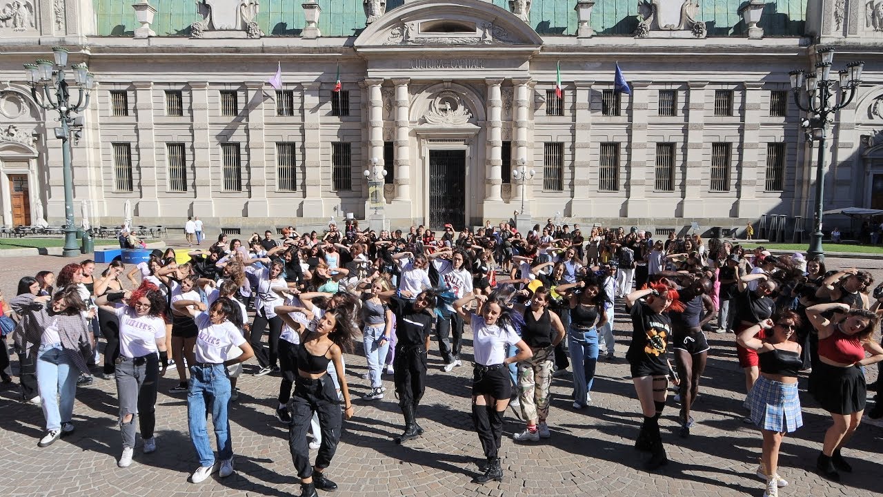 GOTOE's KPOP RANDOM PLAY DANCE in TURIN, ITALY