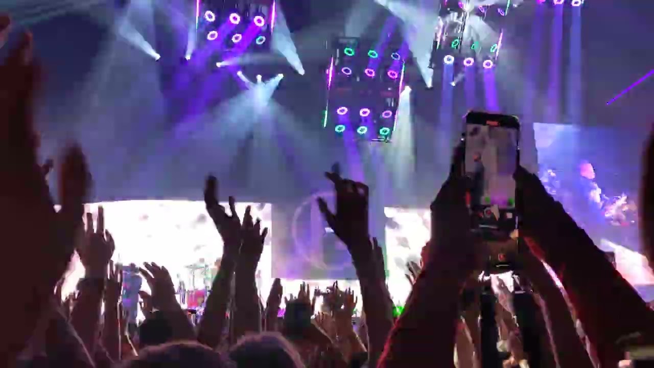 Twenty One Pilots, Heathens + Next Semester (beginning), live @ Paris Accor Arena, 02/05/2025