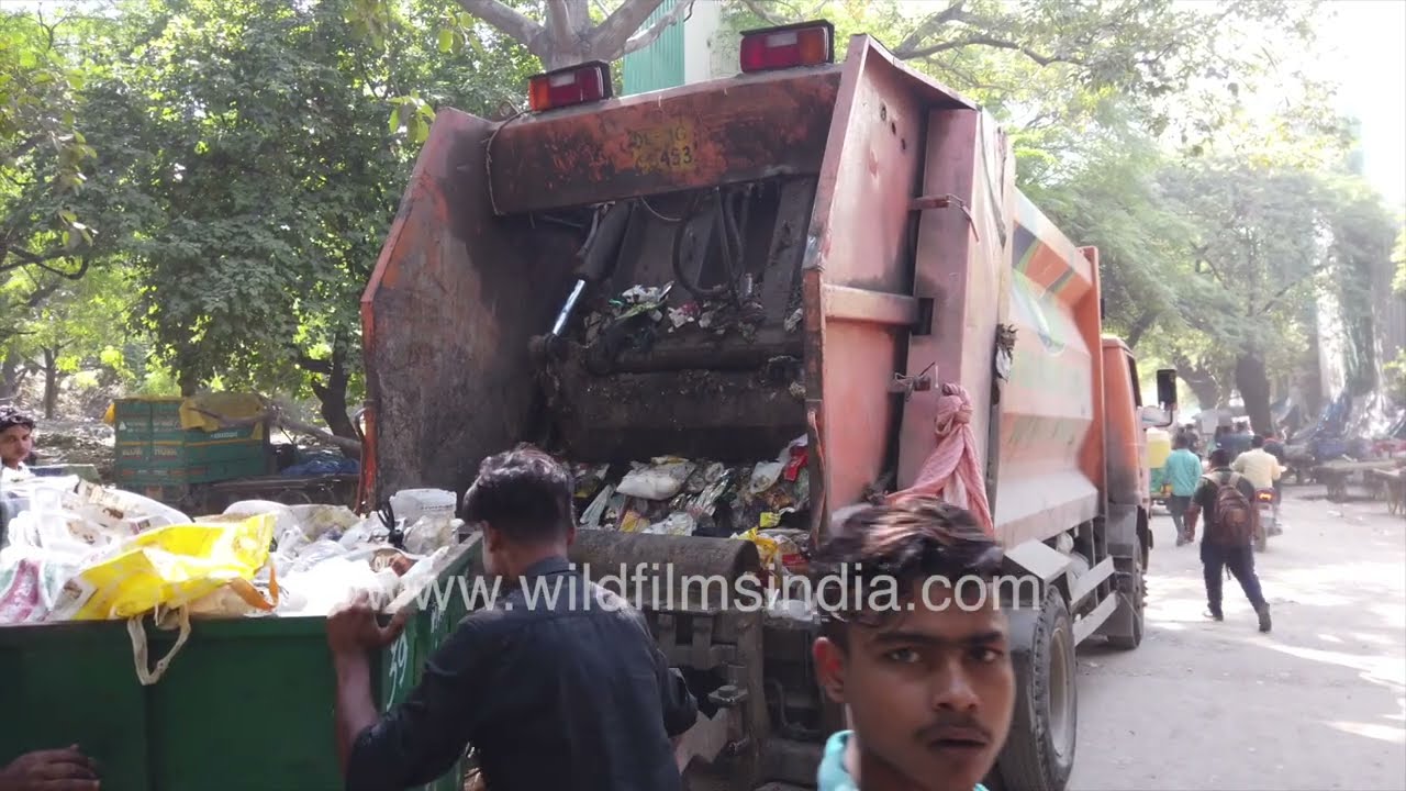 New Delhi Municipal Corporation in action | Waste management in the city