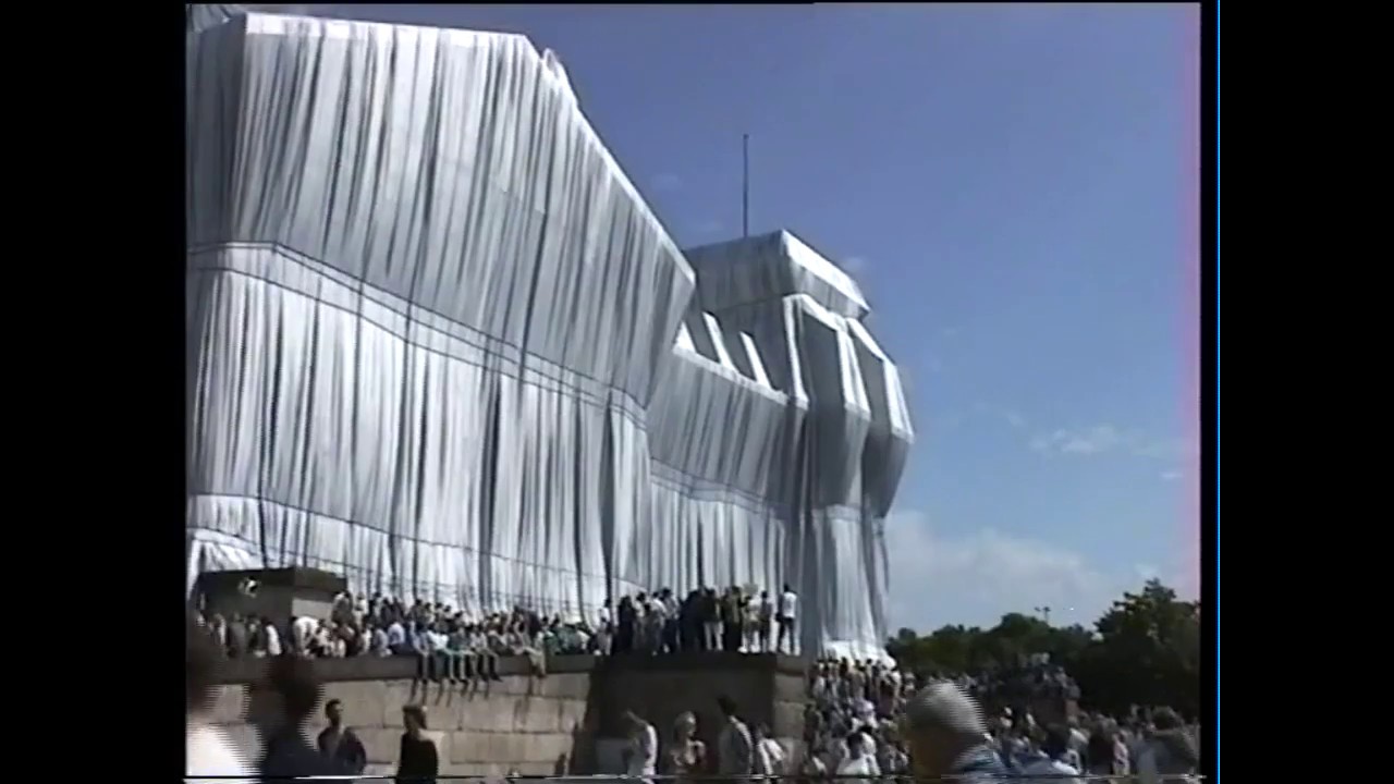 Wrapped Reichstag 1995 - Verhüllter Reichstag Christo und Jeanne-Claude