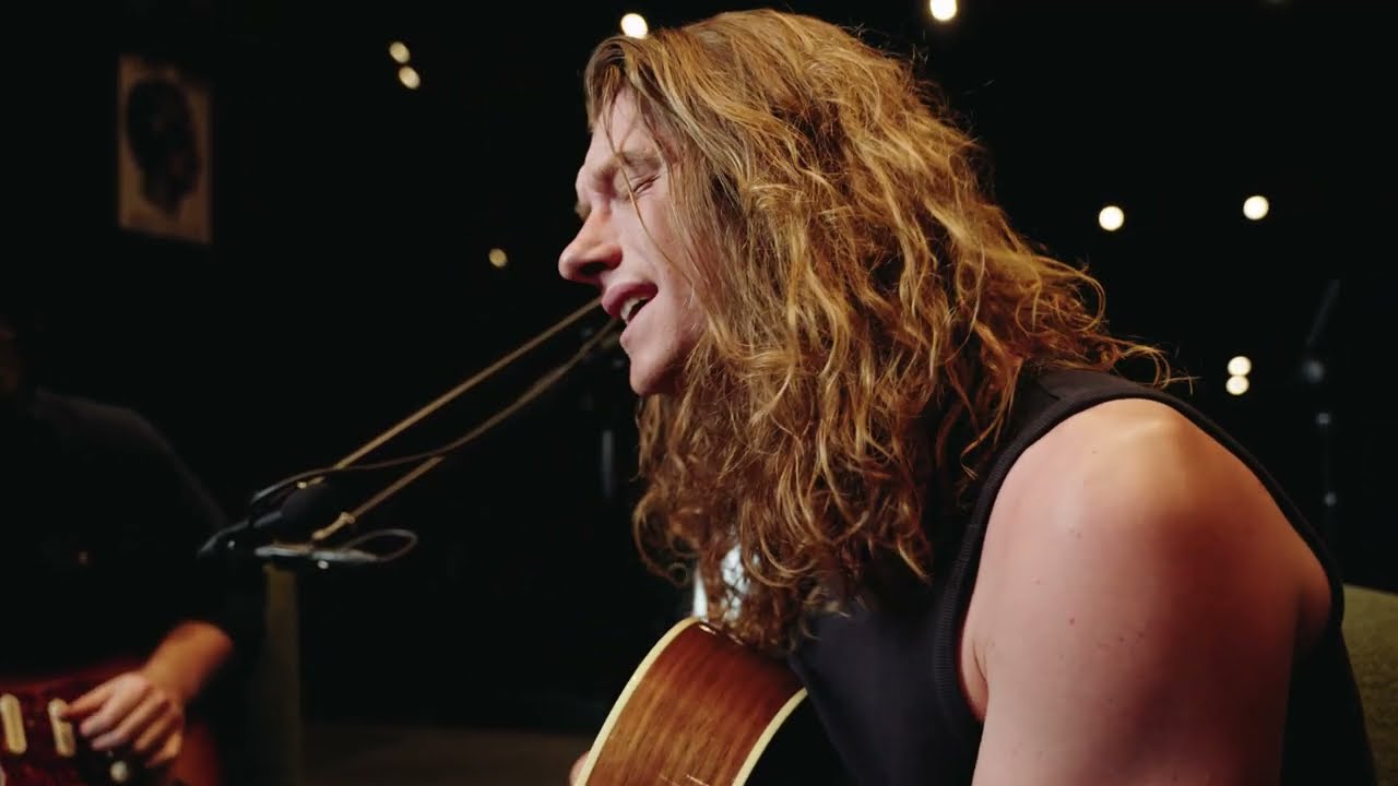 The VANNS - Millionaires (Live Lounge Room Session)