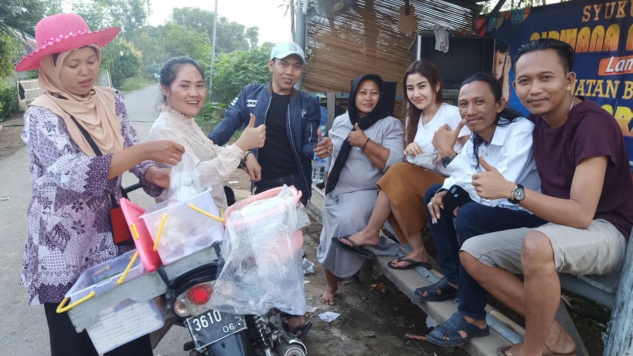 ANIK ARNIKA MASIH DI RUMAH SUSY ARZETTY MAKAN KLEPON