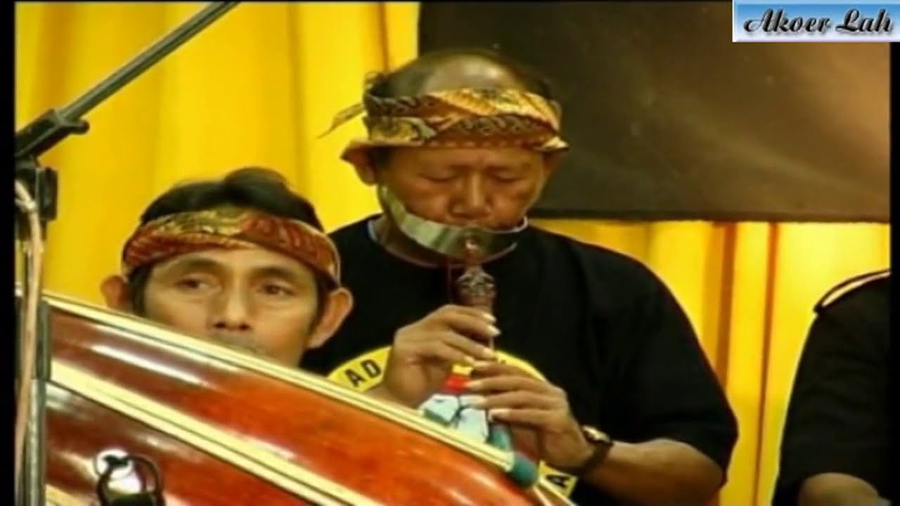Ibing Penca Istri Tepak Dua Lagu Surat Kayas - Perguruan Gadjah Putih Mega Paksi Pusaka