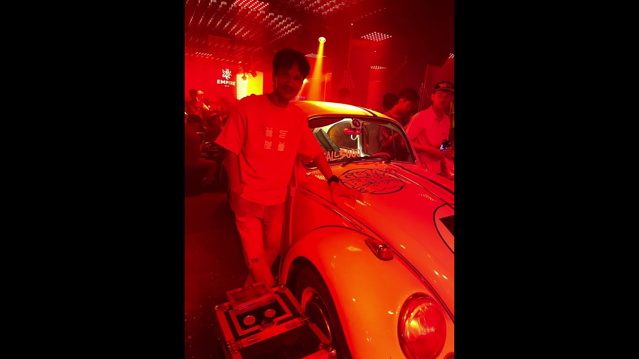 បងខ្មៅដើររើសប្រពន្ធ by DJ Banban