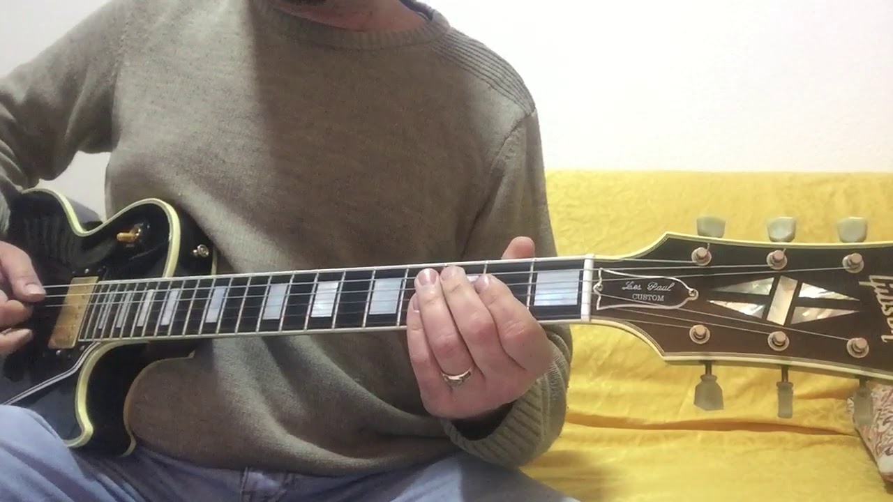 Ne spavaj mala moja muzika dok svira - Bijelo Dugme Cover by Sina