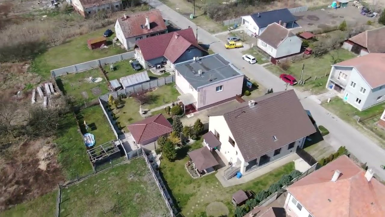 VIDEOOBHLIADKA: PREDAJ - Priestranný 5 izbový rodinný dom v Kuklove (okres Senica)