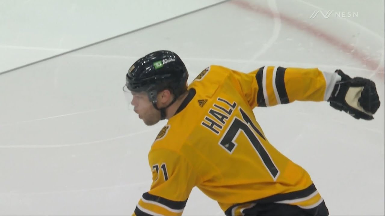 Taylor Hall's 1st Bruins goal 4/15/21