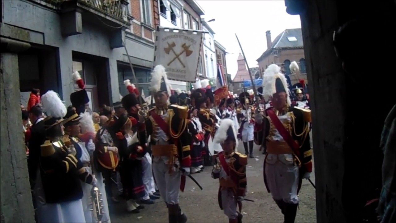 MARCHE FLORENNES 2016 - RENTREE A L'EGLISE - LES ROUGES, BLANCS, Petits