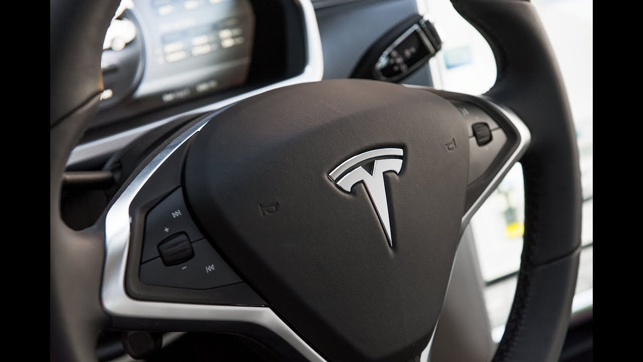 Tesla Model X Mini Montage