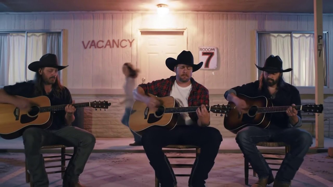 Country Rock Mix – Dusty Tires & Southern Moon Inspired by Luke Combs