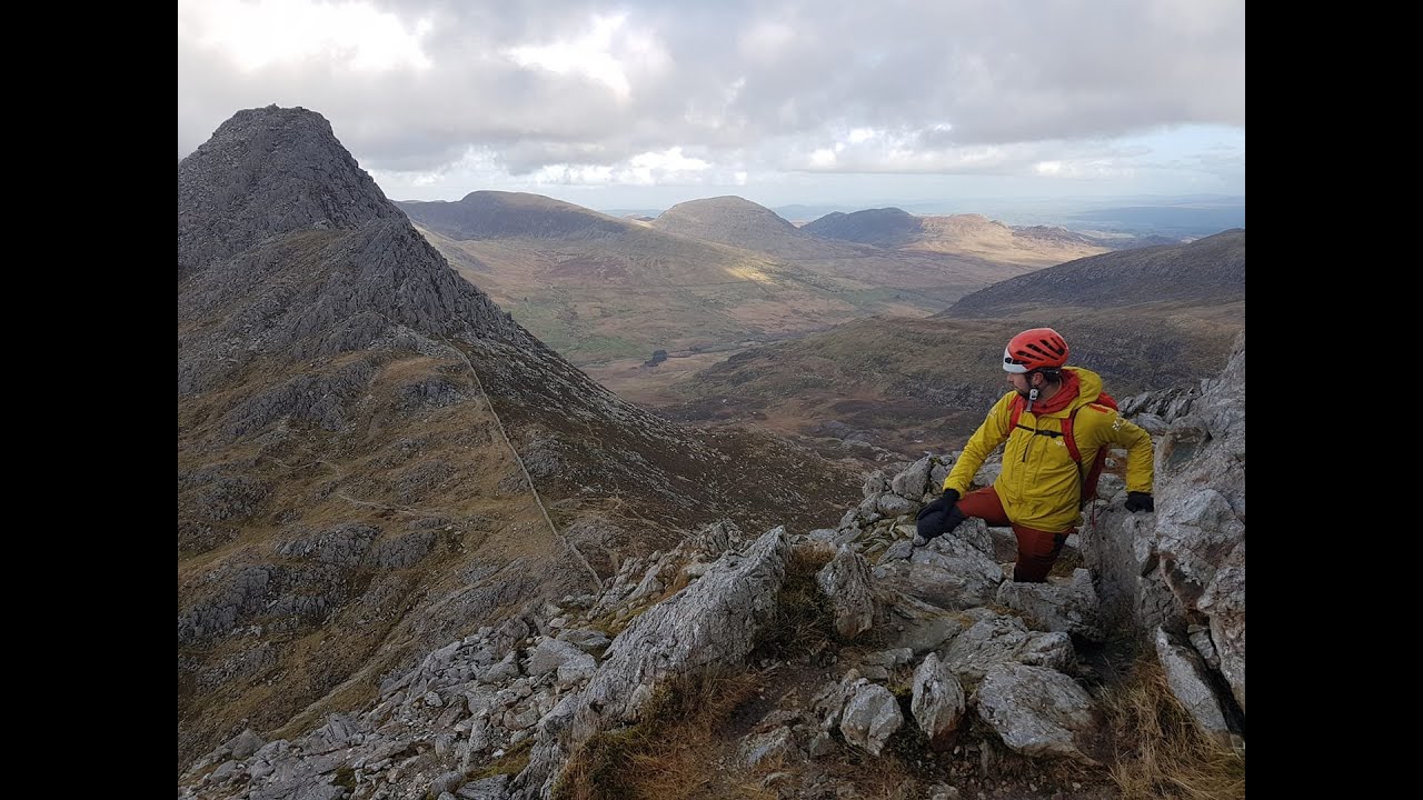 Scrambling on Tryfan and DANGEROUS Dexter gully, Bristly Ridge