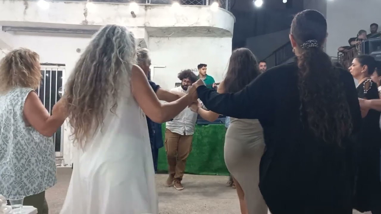 Συρτά / Νίκος Πρινιωτάκης βιολί, Δημήτρης Νικάκης και Μάνος Πρινιωτάκης Λαούτο