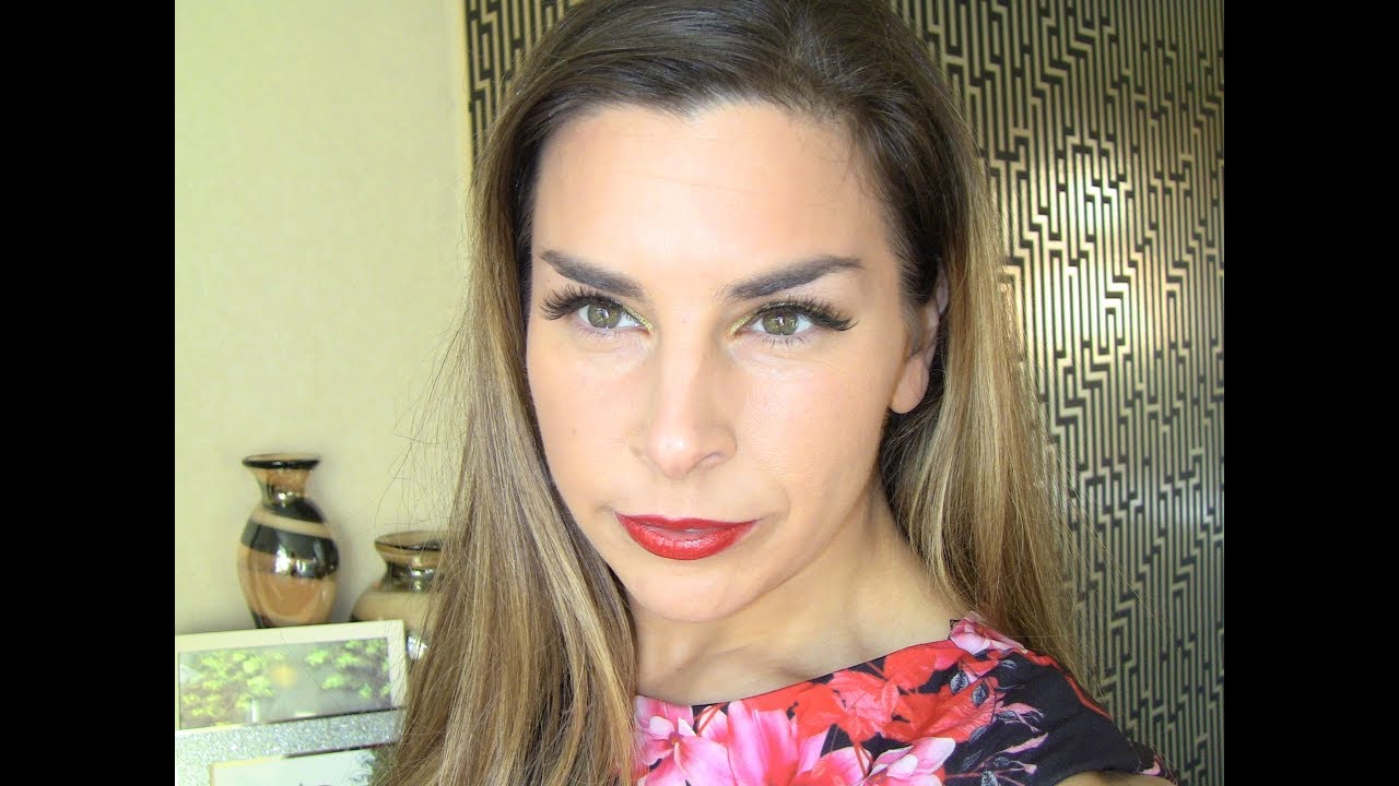 Christmas Party make up look