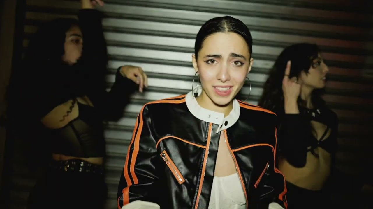DEZI - BRAT (Official Music Video)