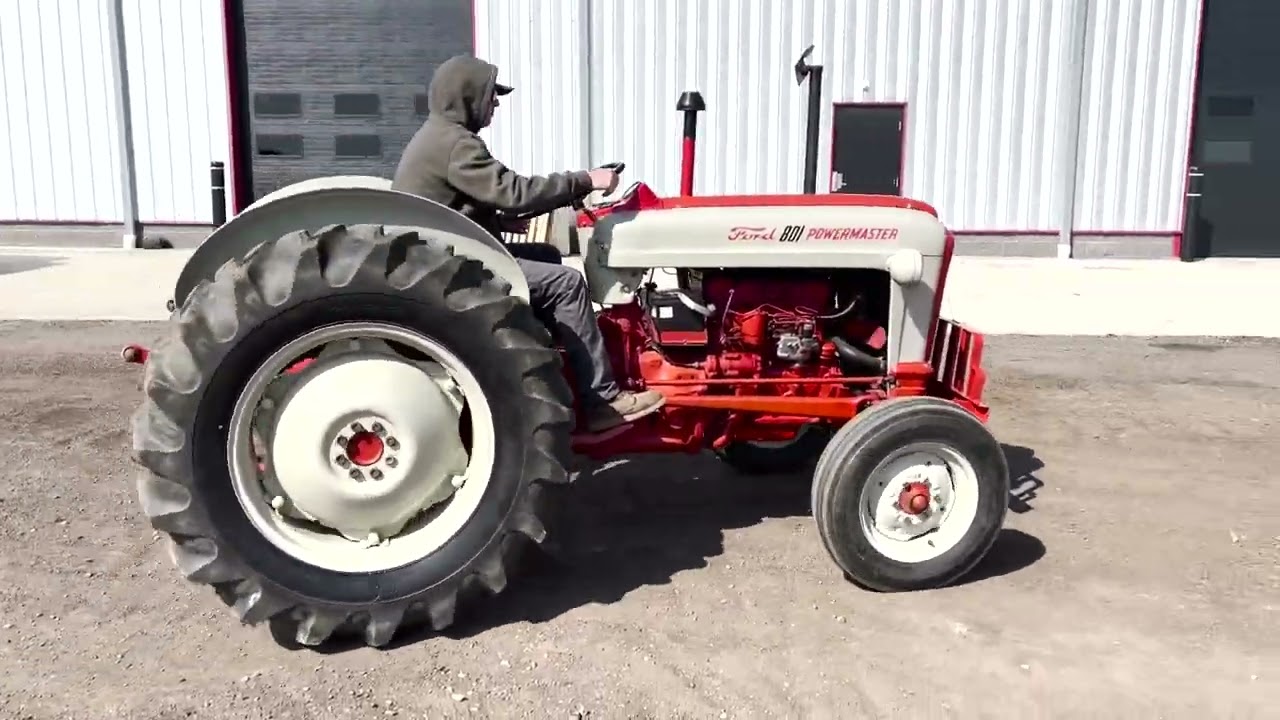 Ford 801 Powermaster 2WD Tractor