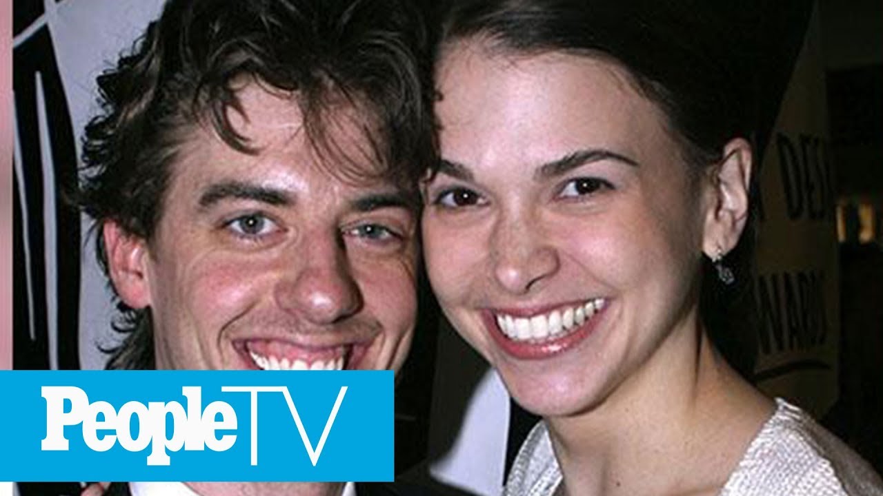 Sutton Foster Talks Working With (And Kissing!) Ex-Husband Christian Borle On 'Younger' | PeopleTV