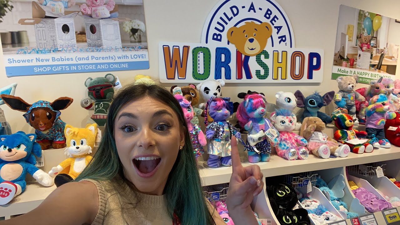 Come to Build A Bear with me!! Before it opens!