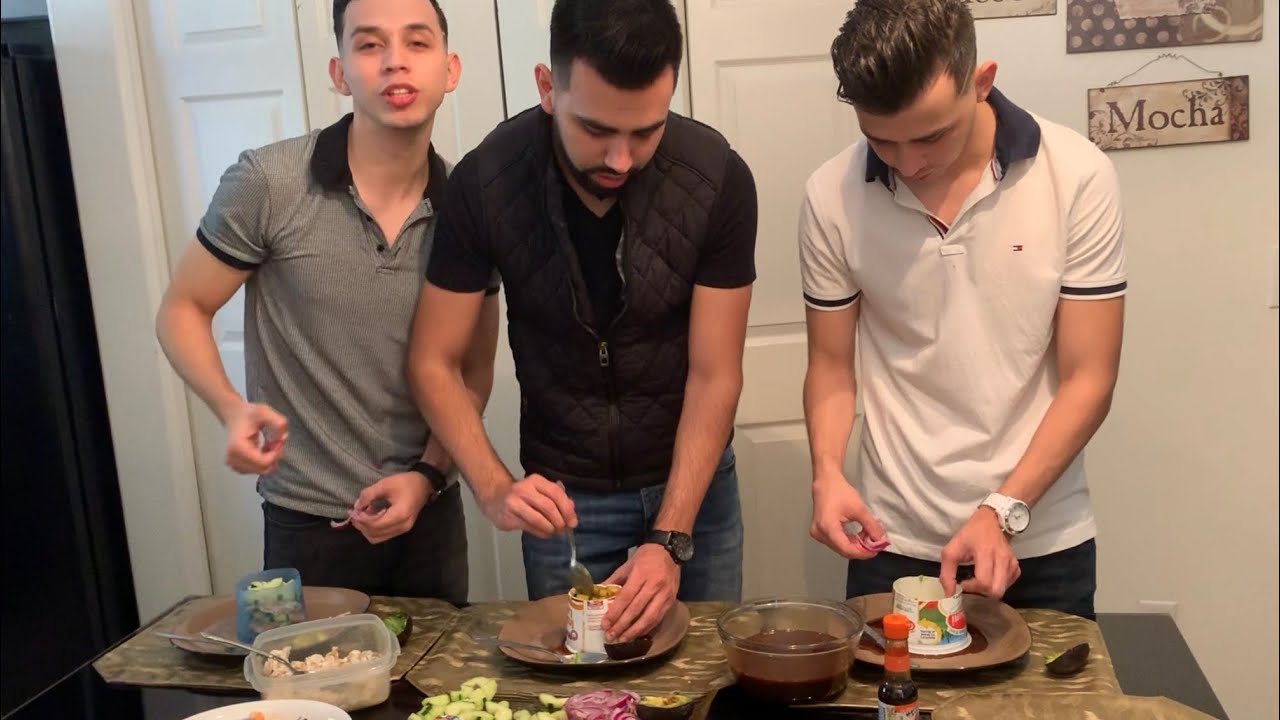 HACIENDO TORRES DE MARISCOS 😎🍤🥑🦐🏟/ MIREN LA DIREFENCIA 😂/ A QUIEN LE SALIO MEJOR?[PARRA VLOGS]