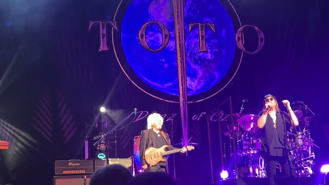 I'll Be Over You - Toto (Live)