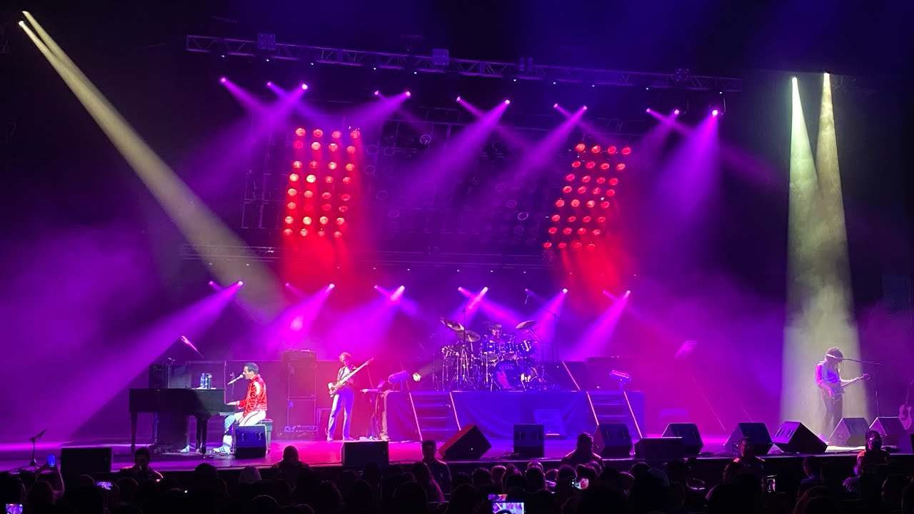 GOD SAVE THE QUEEN (DIOS SALVE A LA REINA) / BOHEMIAN RHAPSODY [Auditorio Telmex 2022]