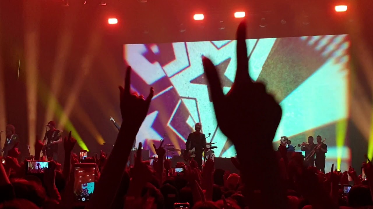 Noel Gallagher's High Flying Birds - Holy Mountain (Live in Seoul 2019)