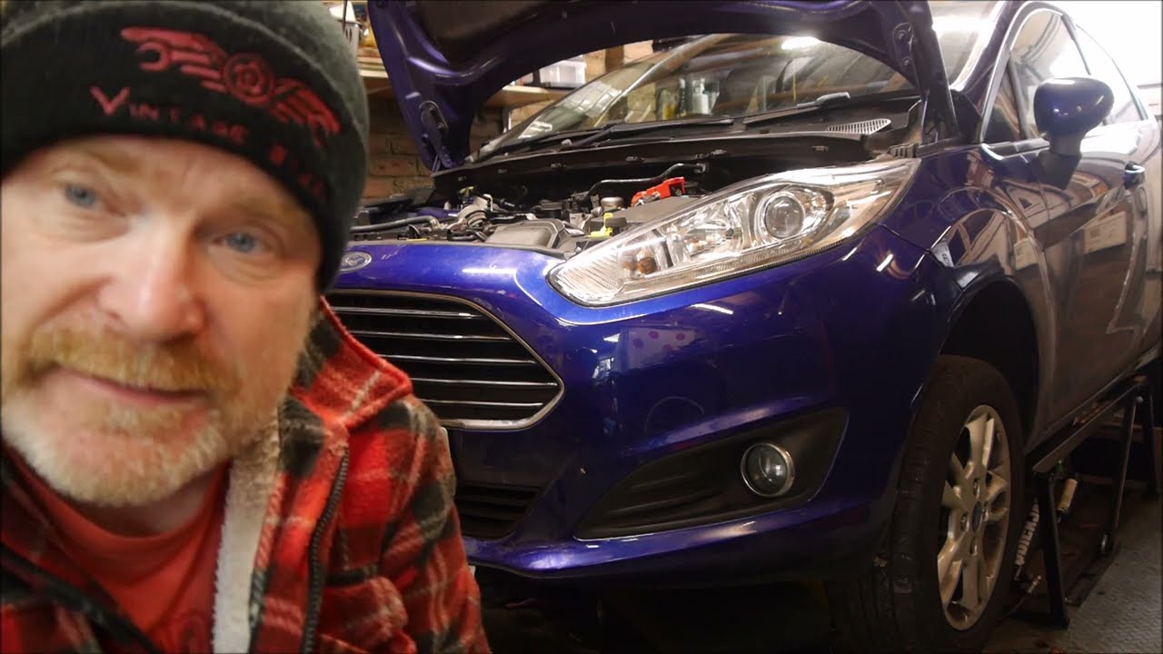 Ford Fiesta 1.0 Ecoboost engine rebuild - Part 3-   Engine removal and strip down