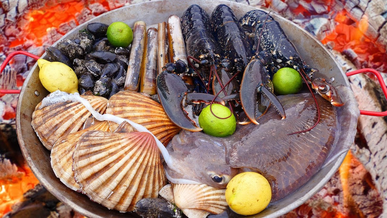 Удивительная паэлья из морепродуктов — ловите и готовьте на пляже с друзьями