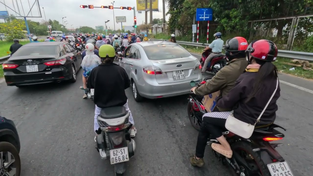 Driving in Vietnam (Can Tho) 4K. First person view