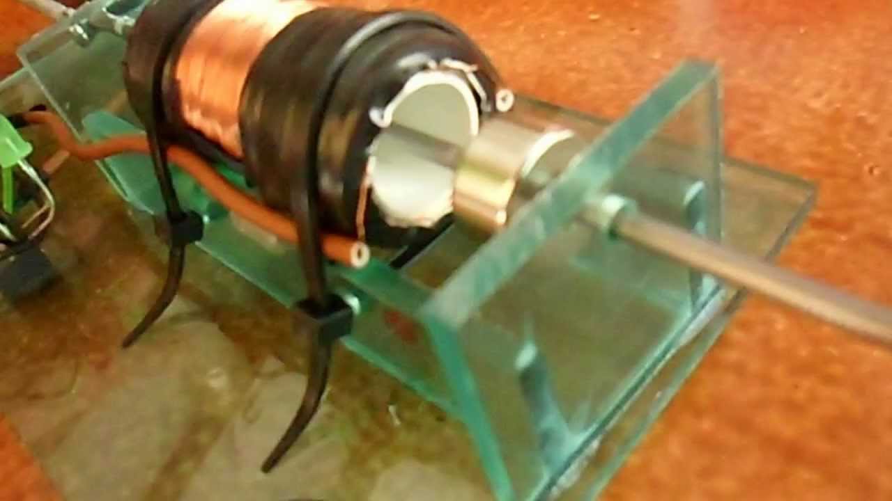 silnik elektryczny tłokowy-neodymowy. The electric motor-neodymium piston