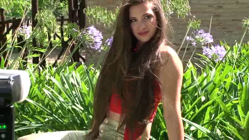 Backstage Micaela 14 3 15 Visual sense