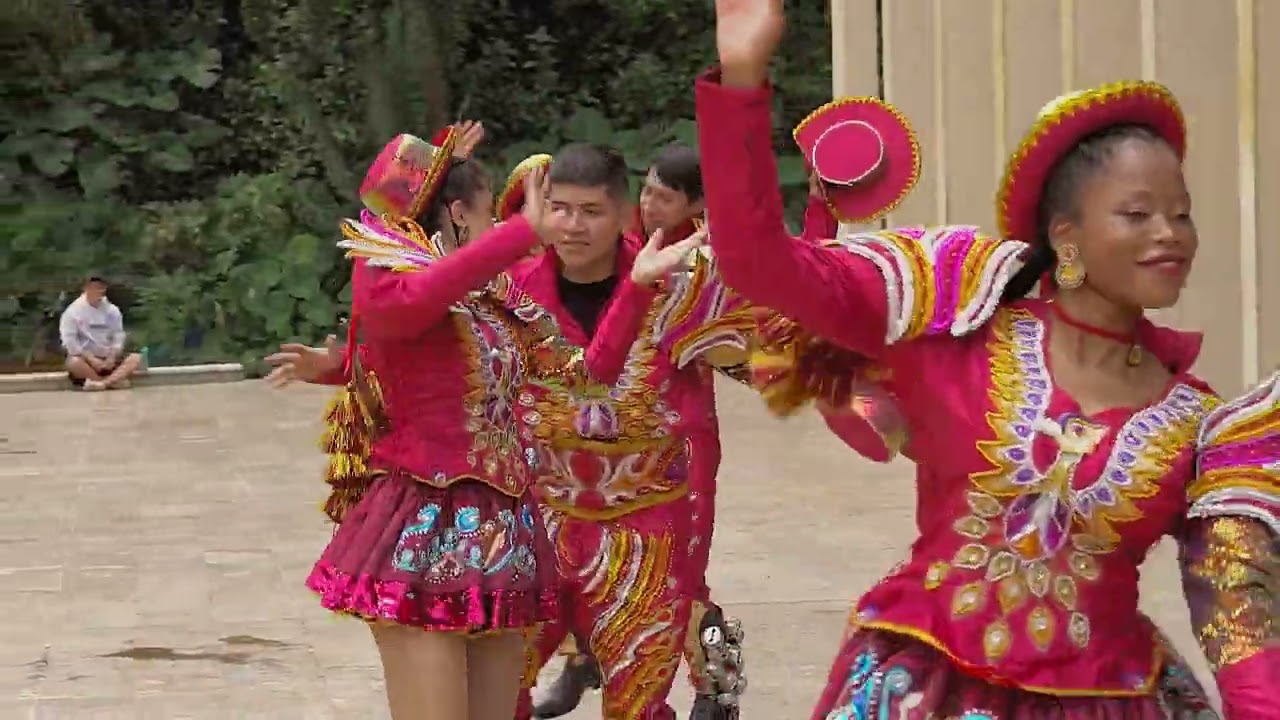 SUYAY DE CALI - Danza Corporal de Bolivia