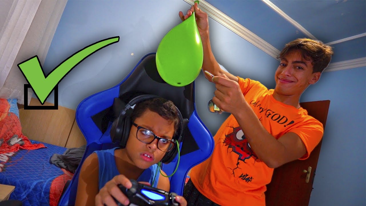 MANUAL DE COMO IRRITAR SEU IRMÃO MAIS NOVO!