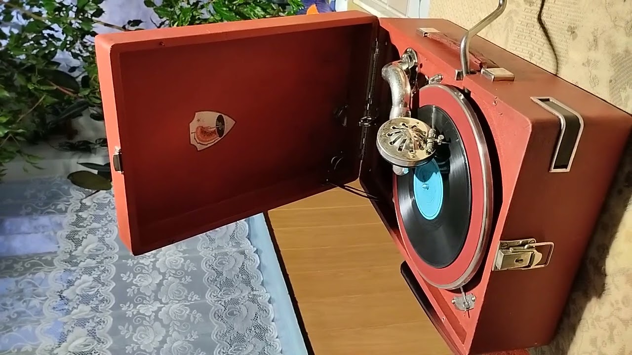 м.Кристалінская.