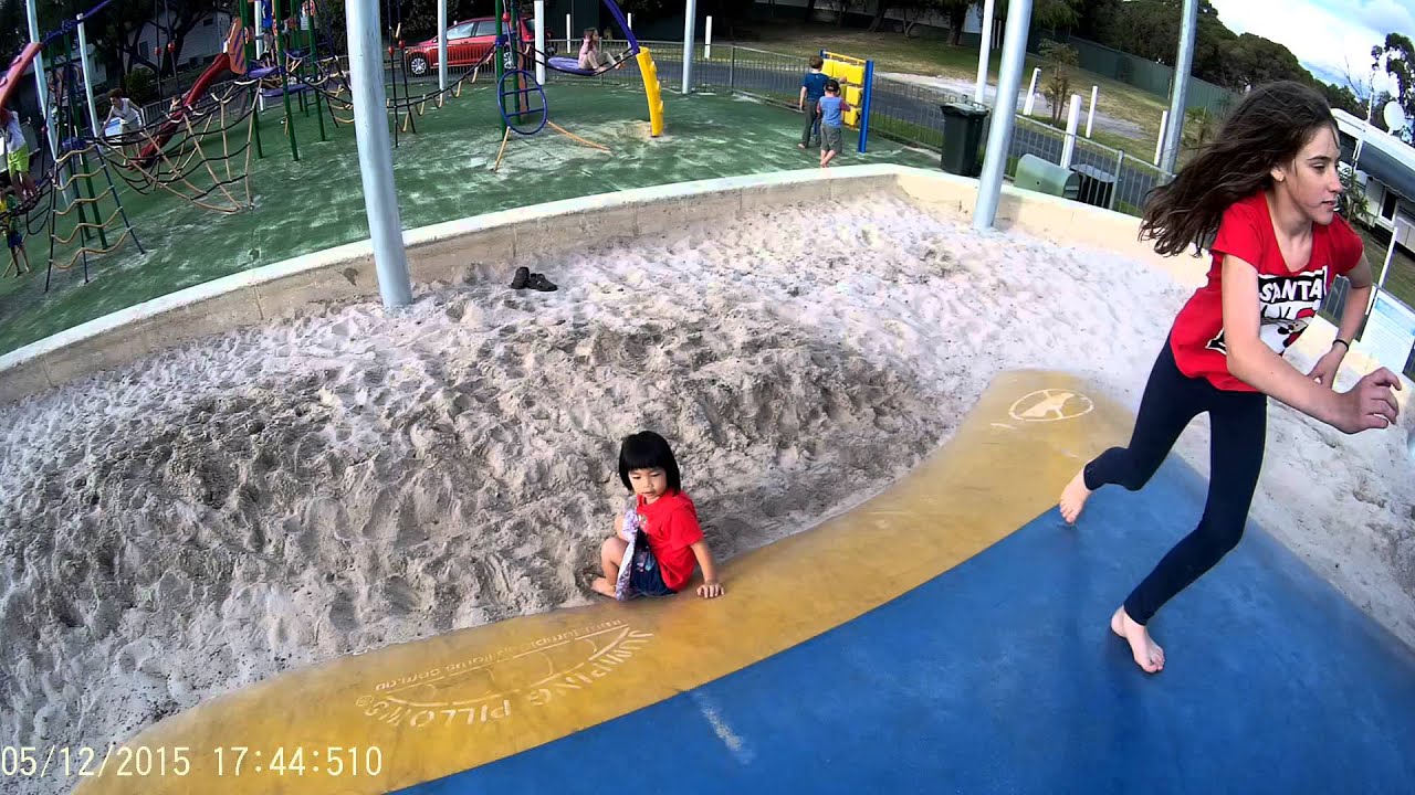 Bouncing pillow   2015 1205 173604 013