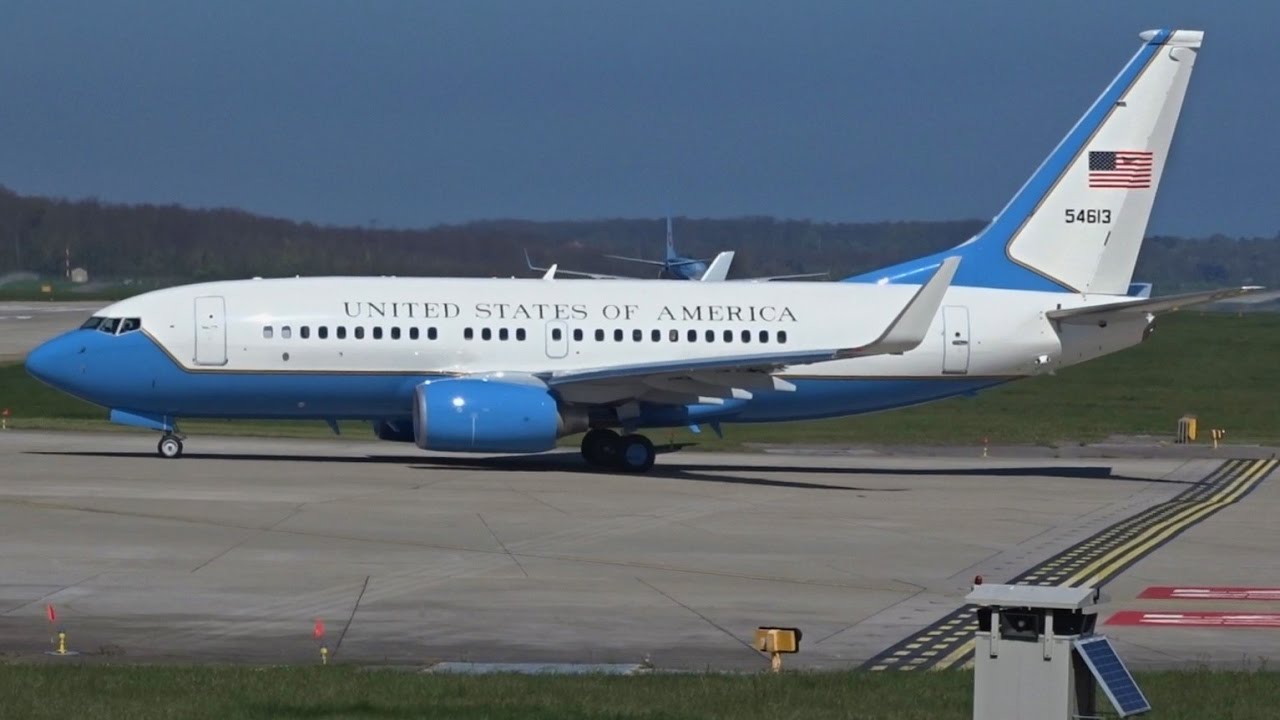 [FullHD] US Air Force Boeing C-40C takeoff at Geneva/GVA/LSGG