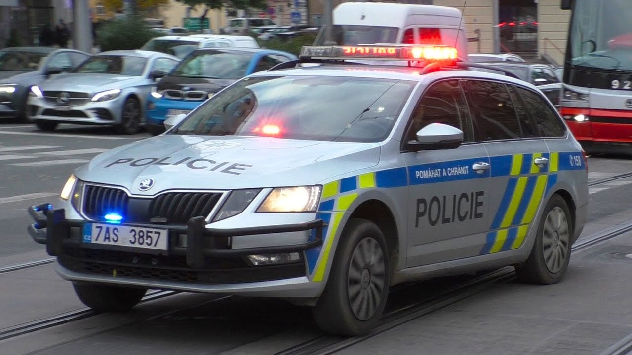 [Horns] Prague Police High Speed Responding To Different Calls - Pražská policie s vysoké rychlosti!