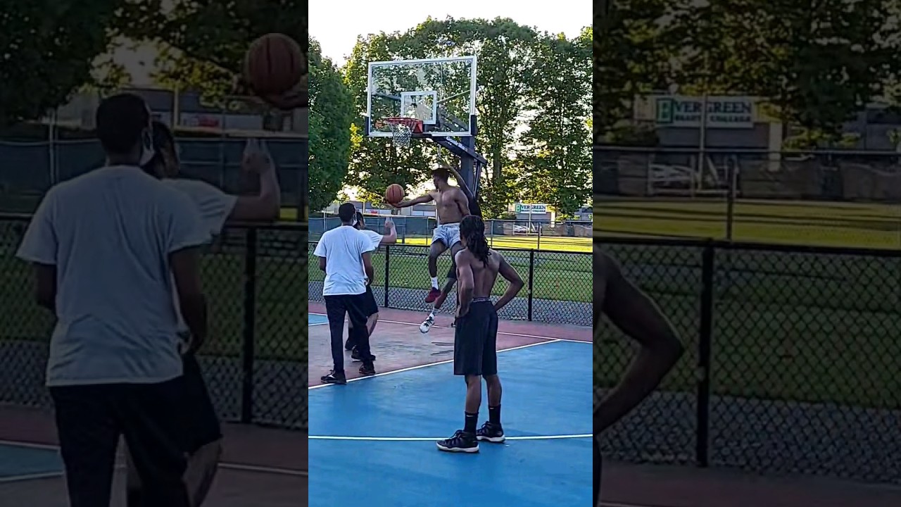 LaVelle scores on the 360 bank layup #360 #layup #bank #bankshot #score #2pts #2ptshot #basketball