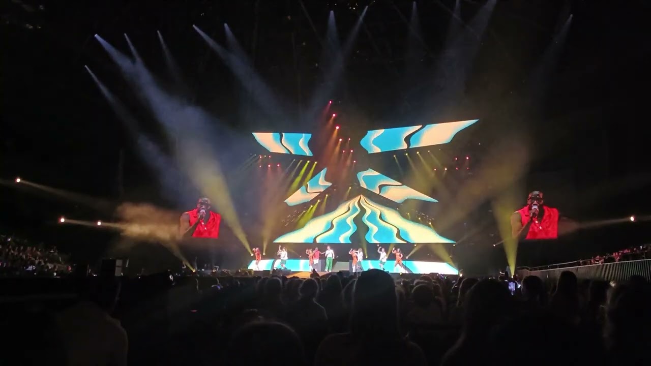 #LikeMe in concert - Banger Hart