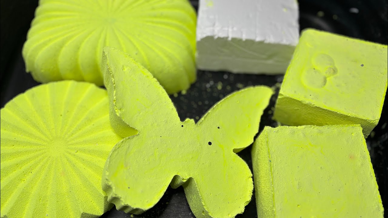 Crunchy Neon Yellow 🖤
