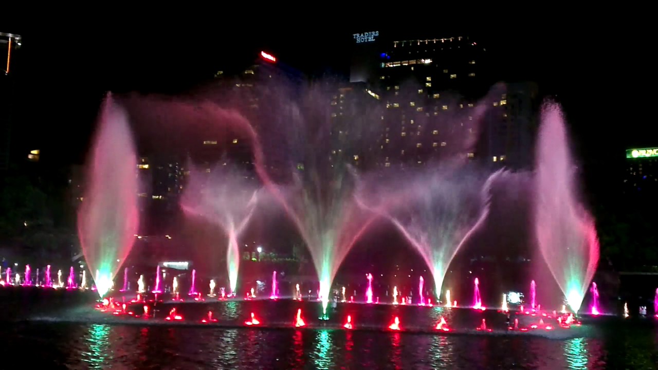 Malaysia KLCC Lake Symphony Musical Water Fountain Show