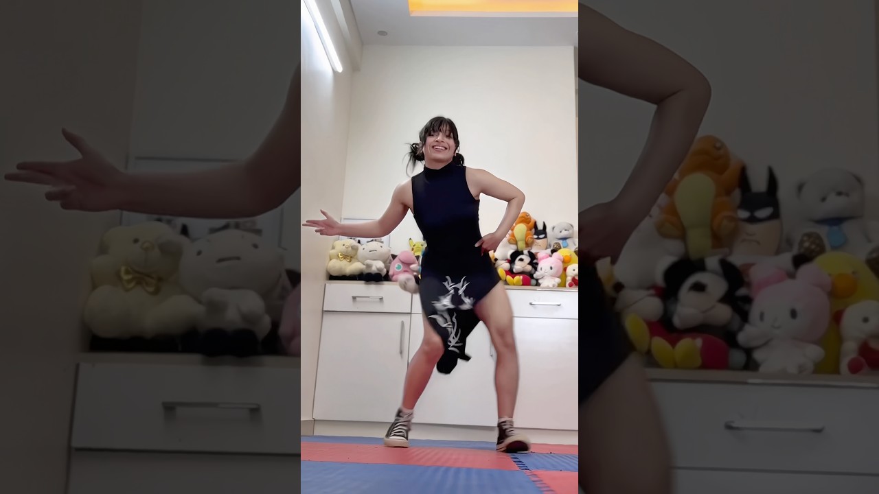 Self taught dancer too 💋 #trend #dance #dancevideo #edit #kawai #ytshorts #hiphop #transition