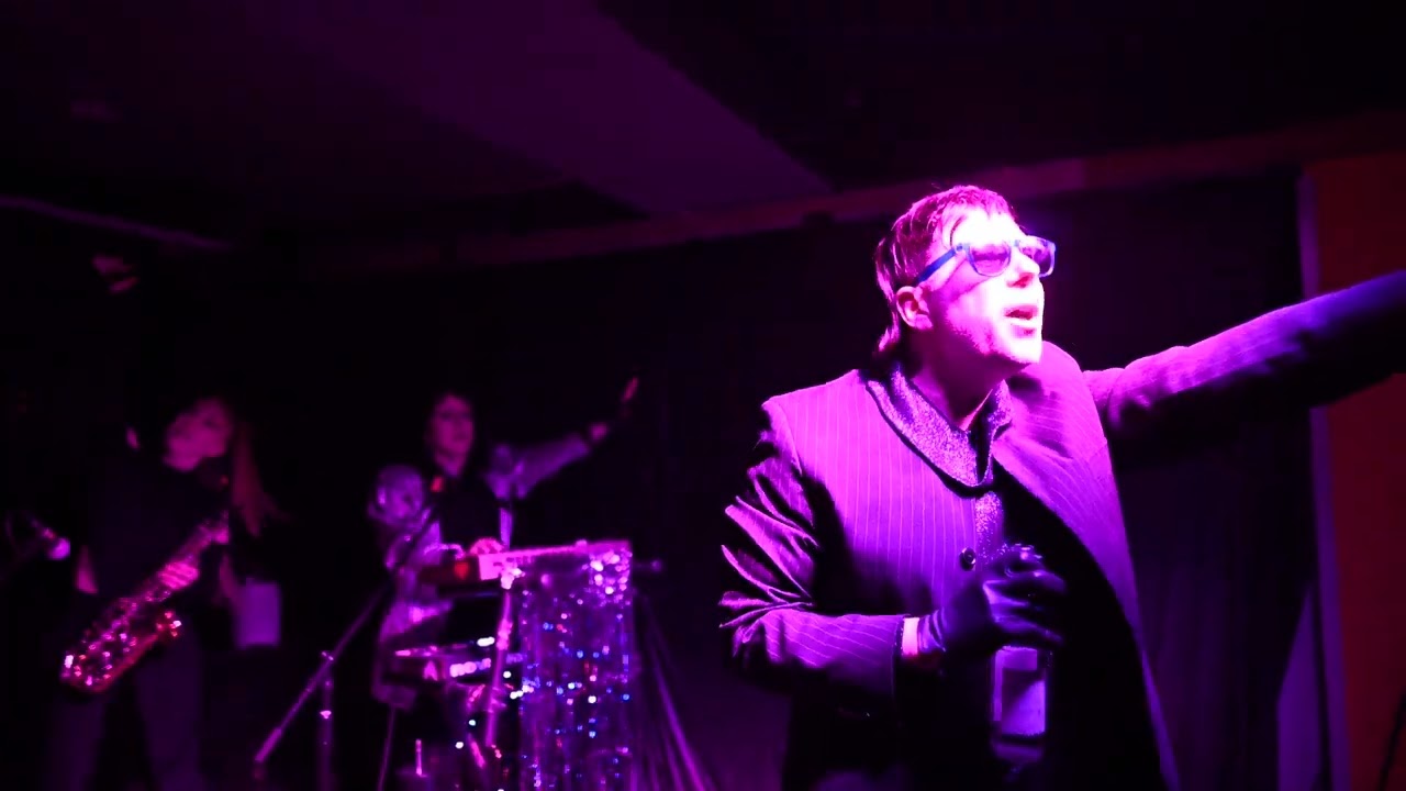 Knight$ - Hit that Perfect Beat (live) March 2023
