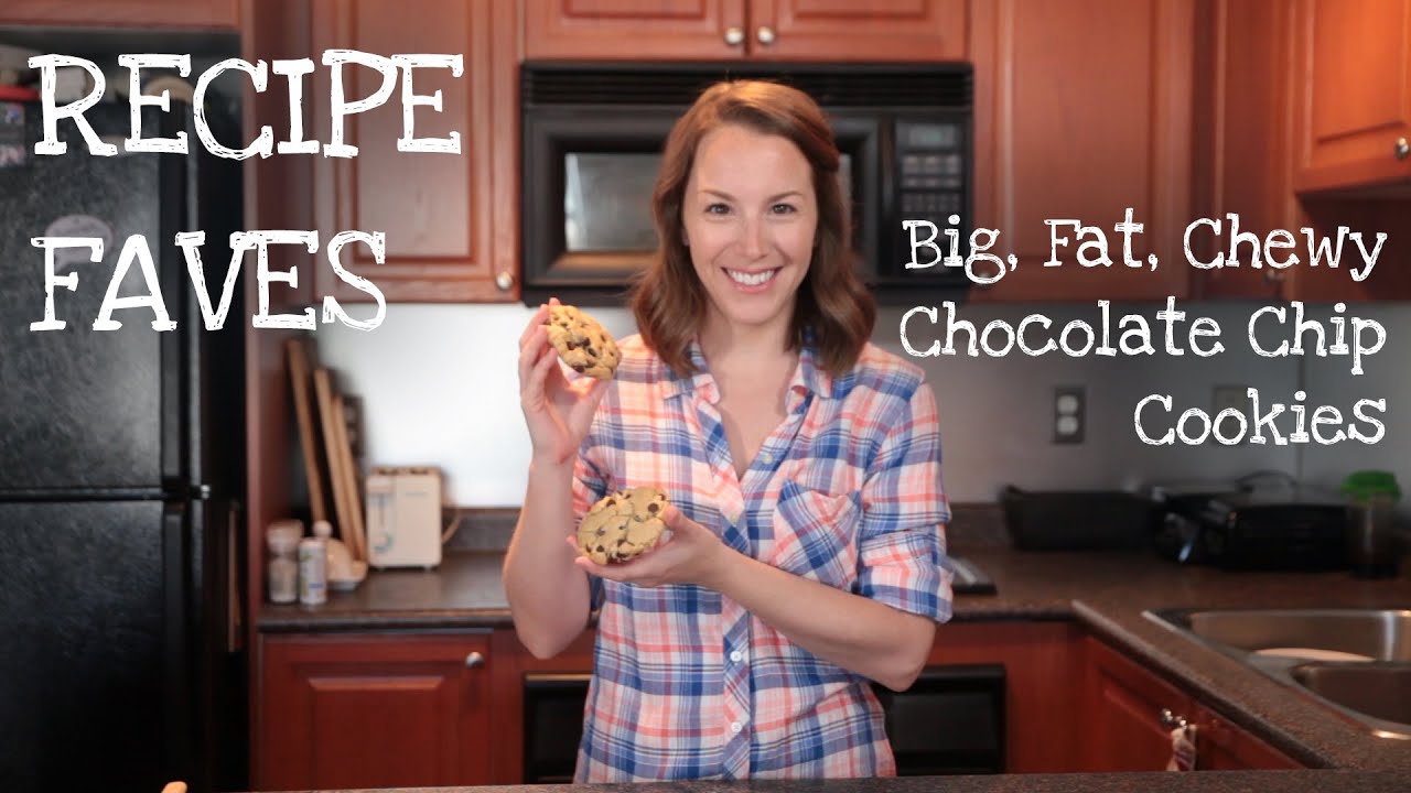 How to make BIG FAT CHEWY CHOCOLATE CHIP COOKIES