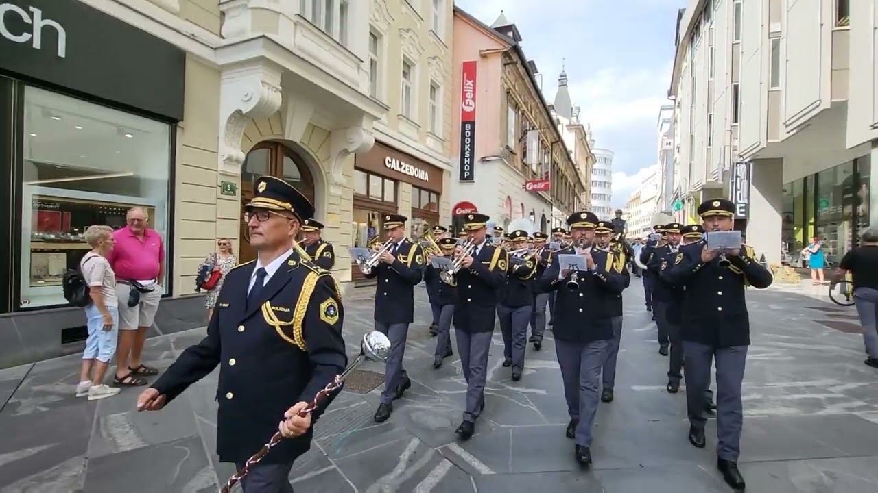 Veteranski pohod za mir 2023 s policijskim orkestrom, Ljubljana