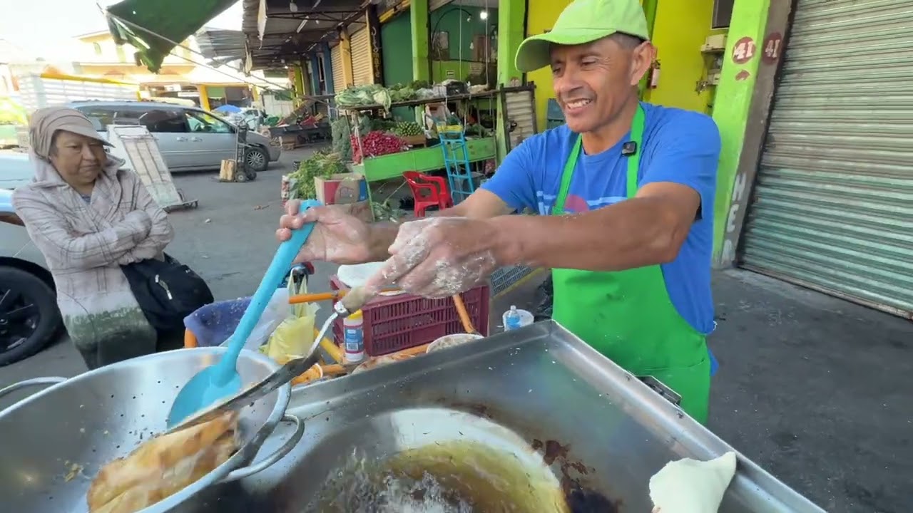 Viernes de quesadillas fritas del chino de abastos.