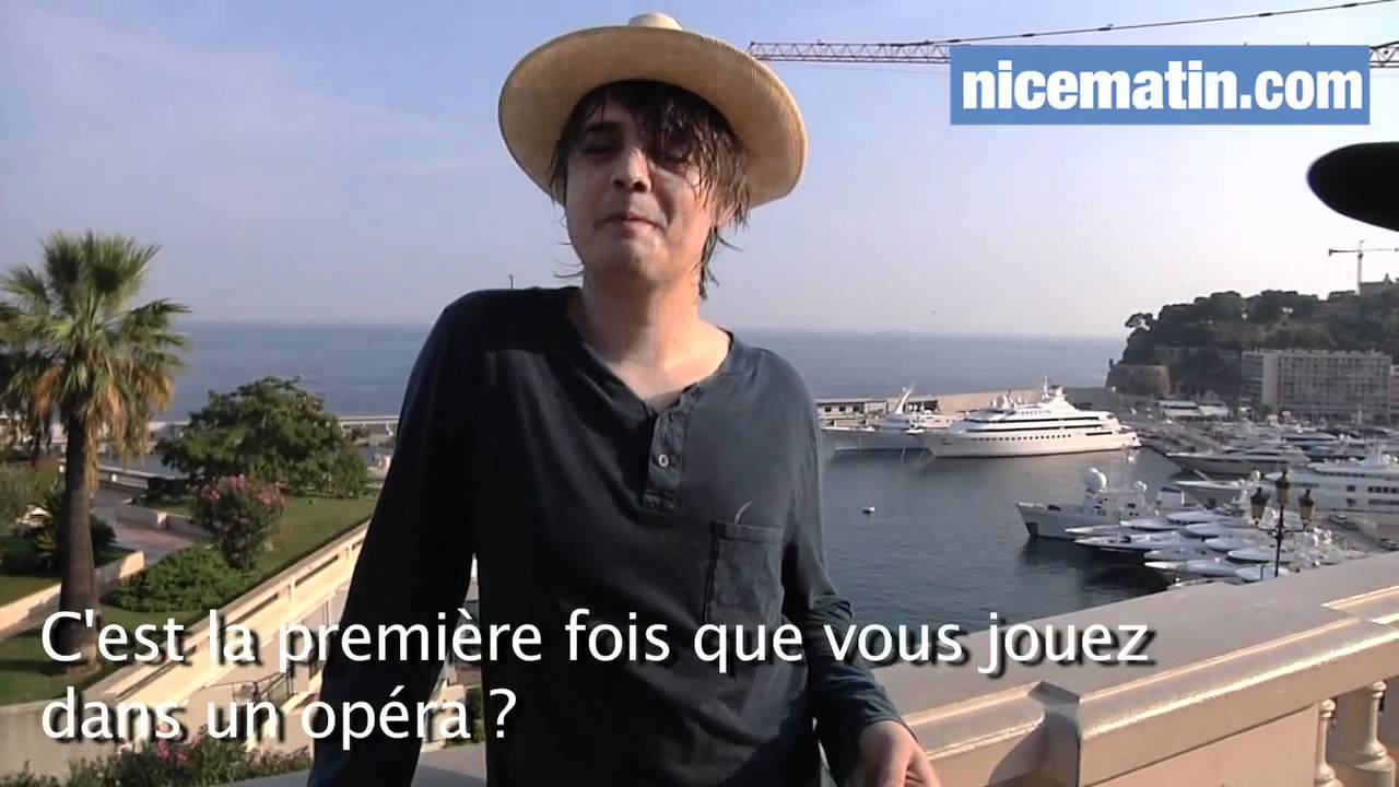 Pete Doherty pris au saut du lit à Monaco