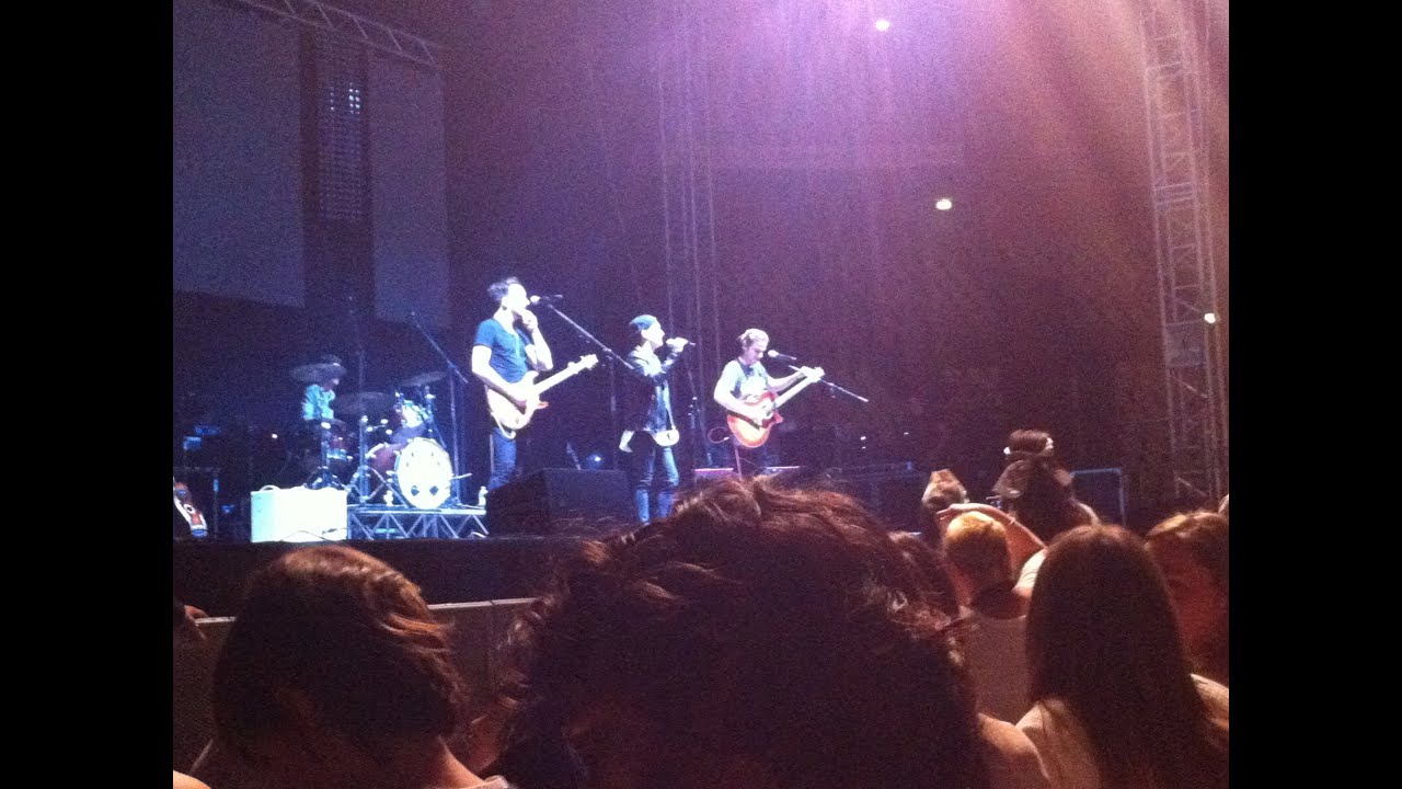 Heffron Drive ft. Logan Henderson (Big Time Rush) - Live
