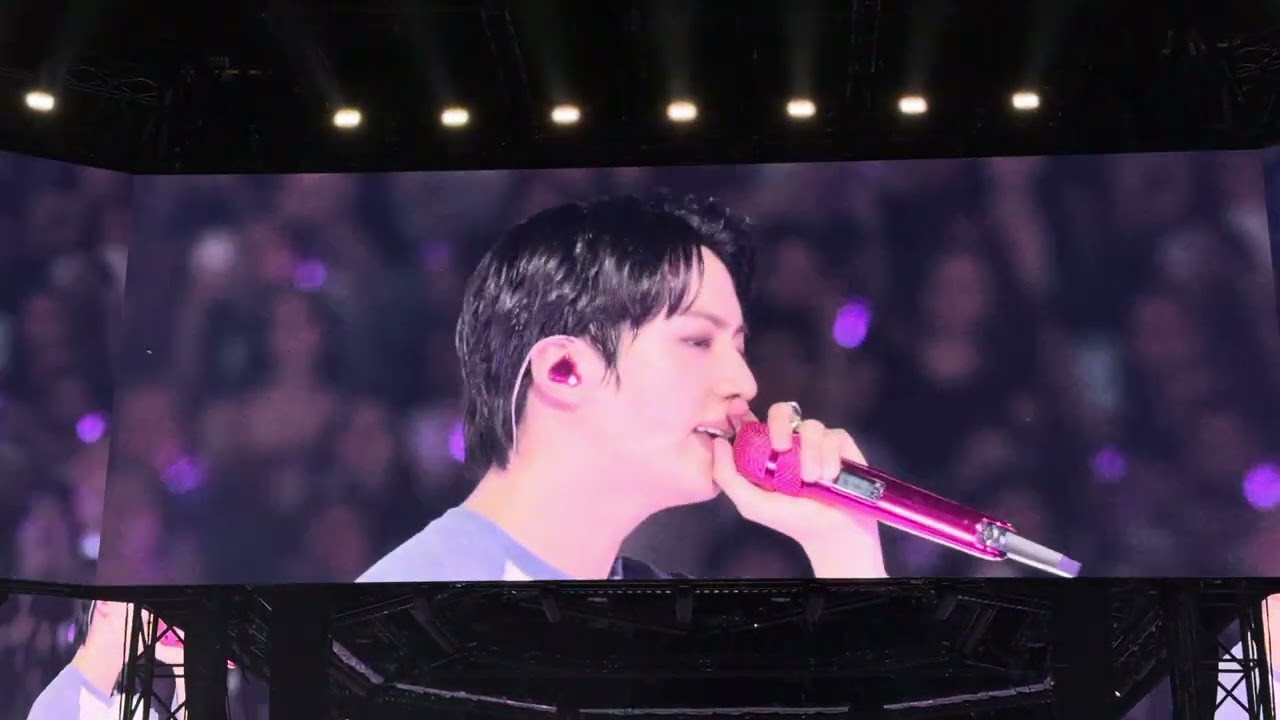 Hip Hop Phile (Surprise Song!) [BTS Live @ Soldier Field, Chicago 8/27/26]