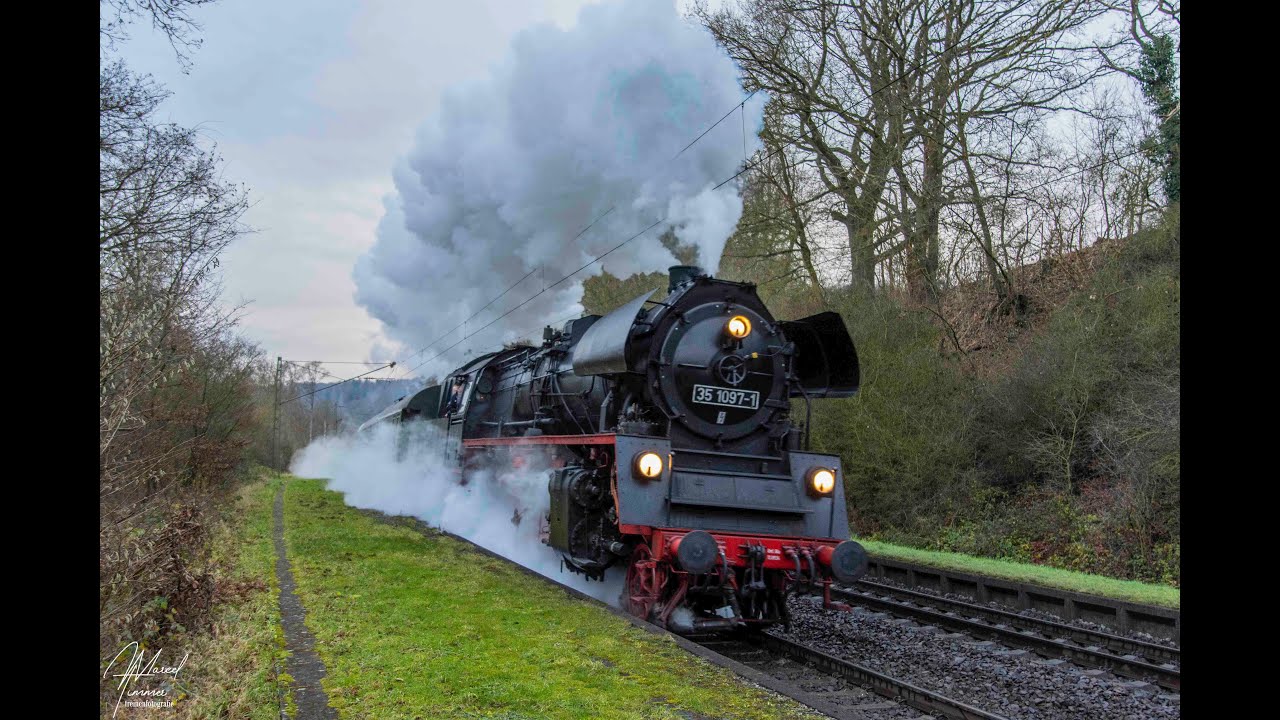 Dampf und Sound met de Eisenbahnfreunde Treysa 35 1097 door Baunatal-Rengershausen 6-12-205